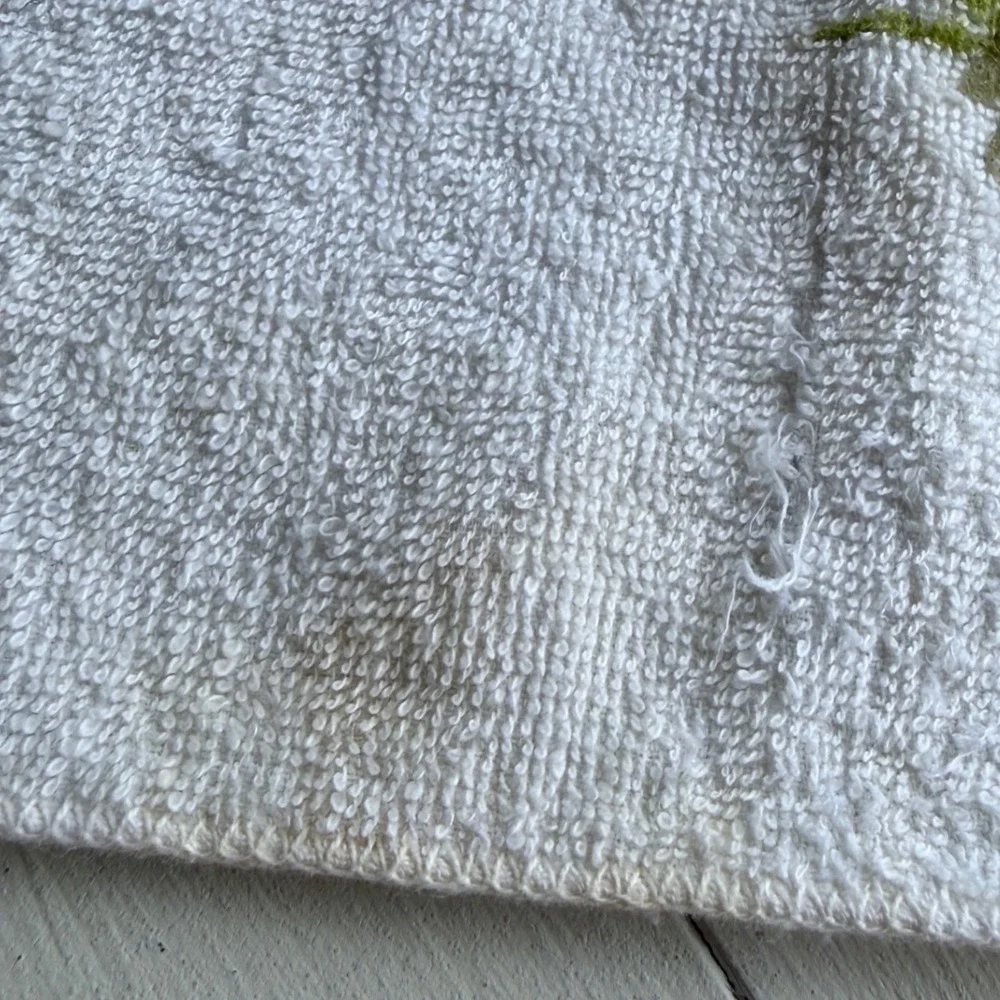 Vintage Floral Hand Towel and Washcloth Set 3pc Retro 70s Cotton Fringed